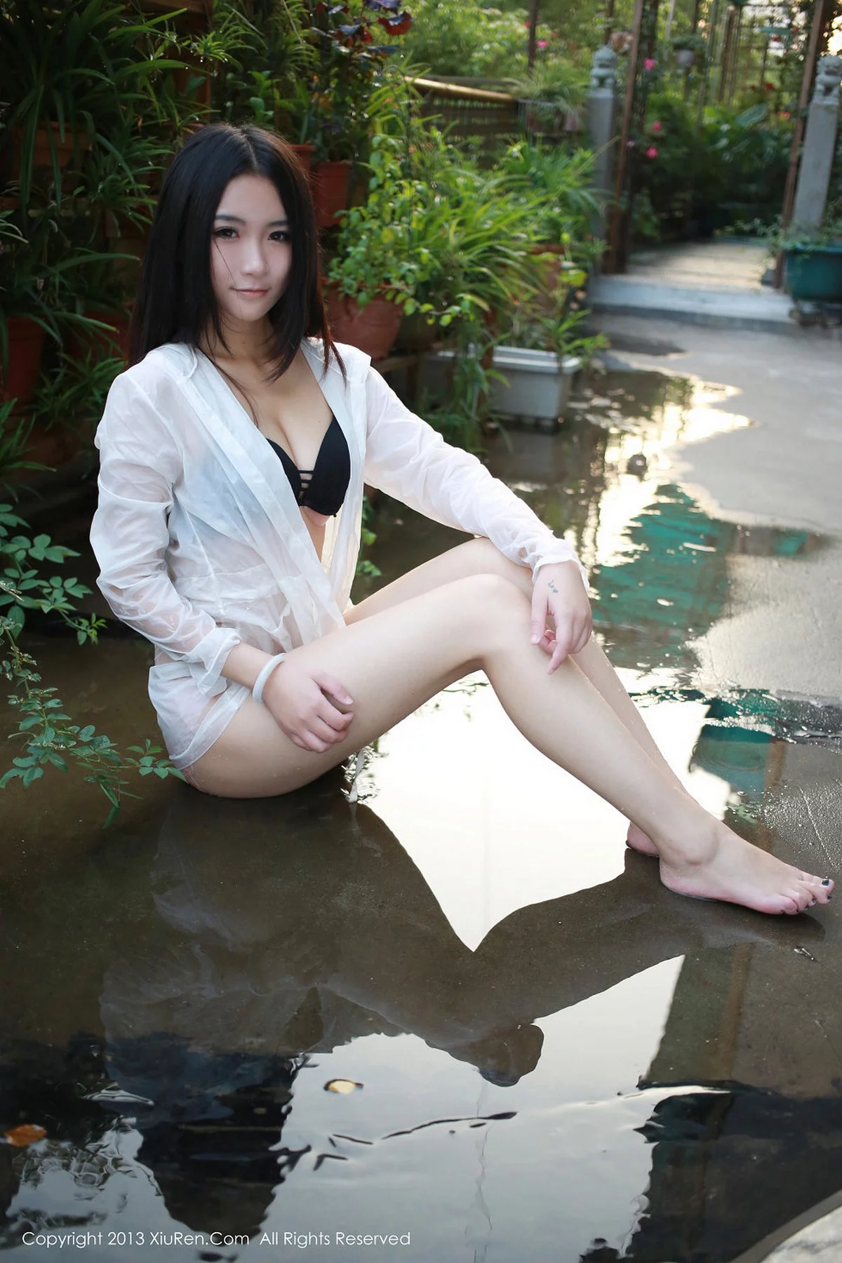 Xrmnw.Com[XiuRen秀人网]No.017_美媛女神MOON嘉依居家私房超级豪乳诱惑写真80P