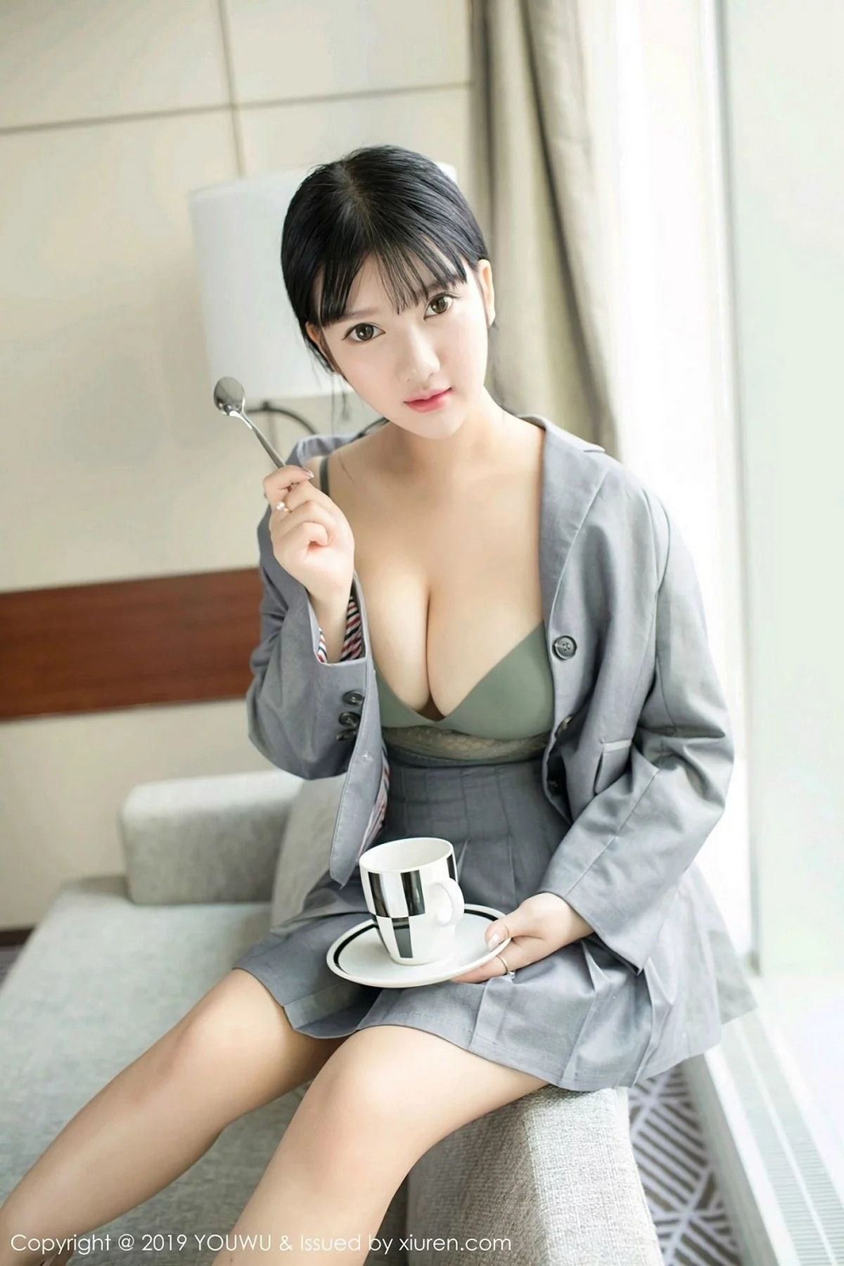 Xrmnw.Com[YouWu尤物馆]Vol.138_巨乳嫩模小尤奈私房黑色高叉连体内衣秀傲人豪乳诱惑写真59P