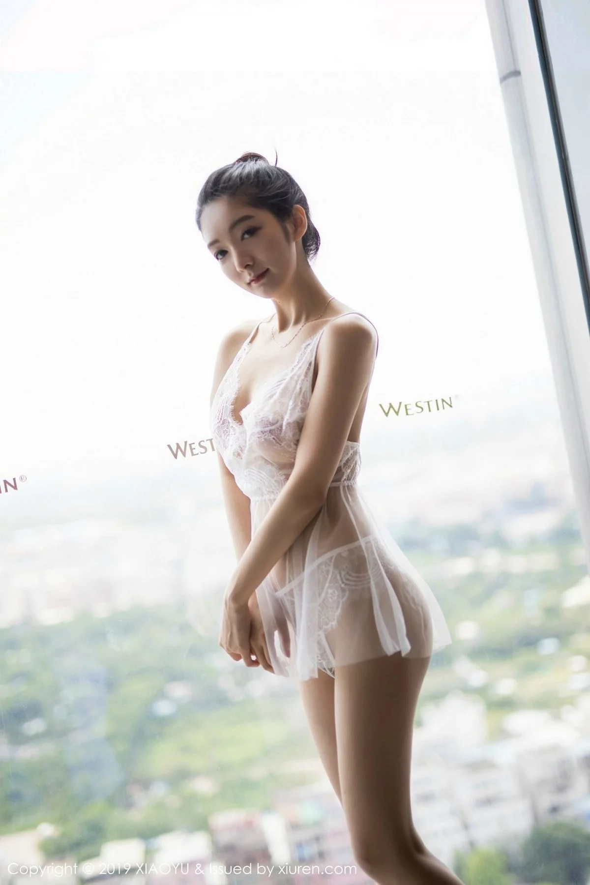 Xrmnw.Com[XiaoYu画语界]Vol.033_气质女神Carry私房红色低胸连身裙+性感内衣爆乳诱惑写真51P