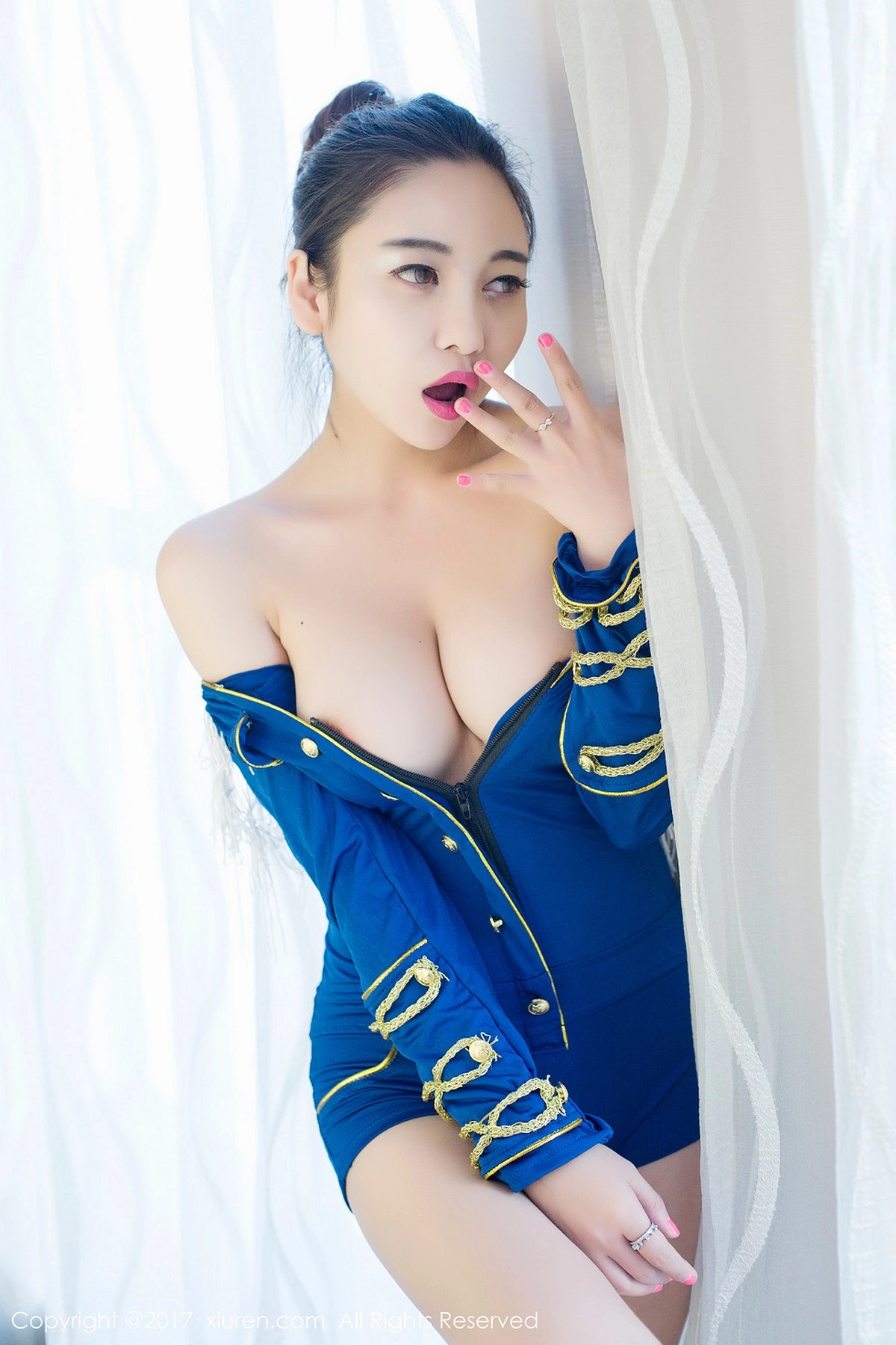 Xrmnw.Com[XiuRen秀人网]No.677_巨乳美女嫩模李梓熙大尺度私房奶油抹乳完美诱惑写真68P