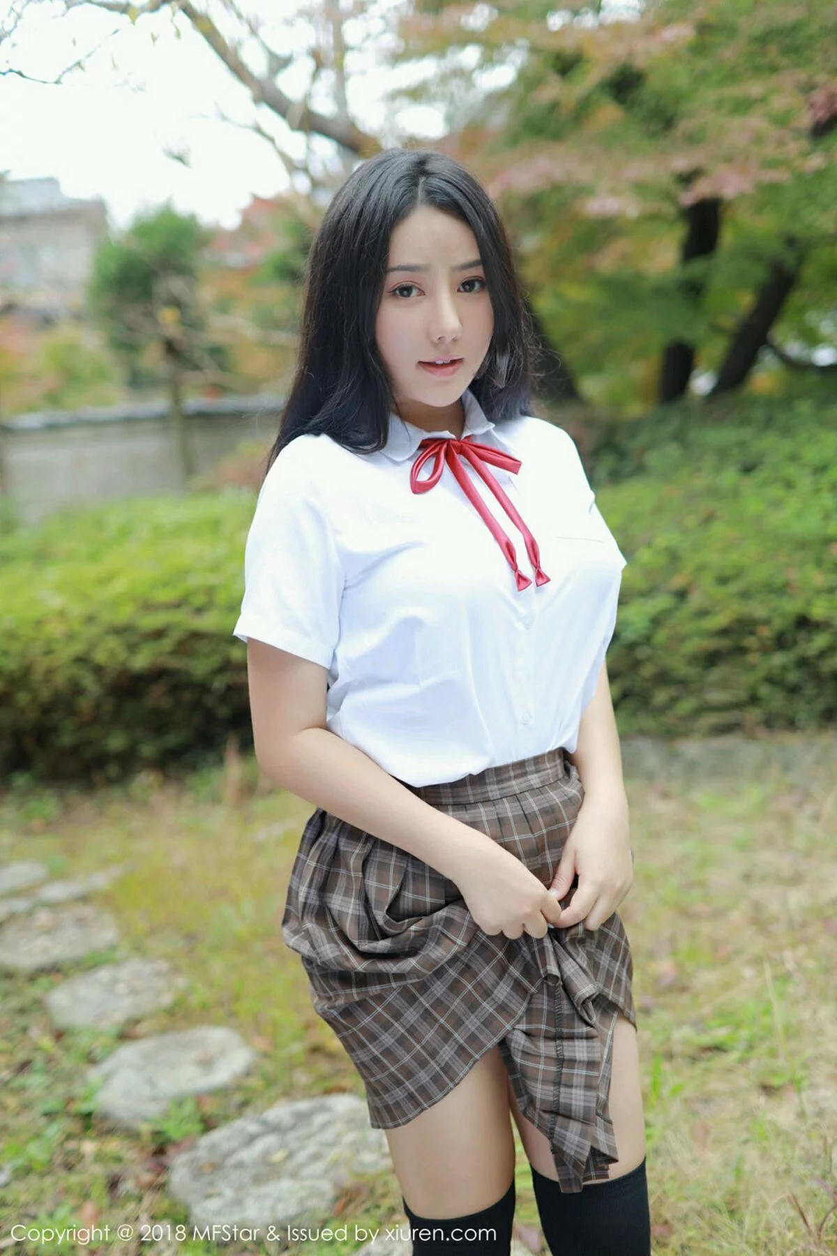 Xrmnw.Com[MFStar模范学院]Vol.163_嫩模Manuela玛鲁娜日本旅拍户外学生制服靓丽迷人写真42P