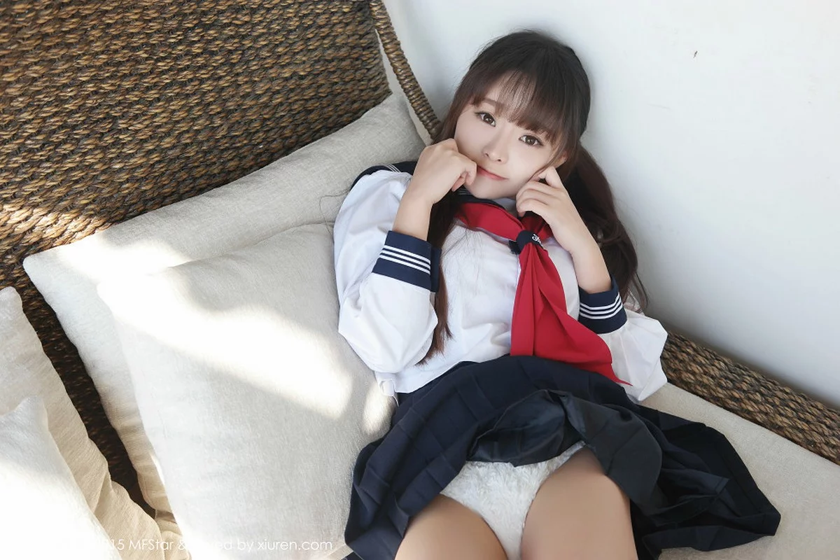 Xrmnw.Com[MFStar模范学院]Vol.002_嫩模柳侑绮Sevenbaby性感学生制服黑丝美腿写真51P