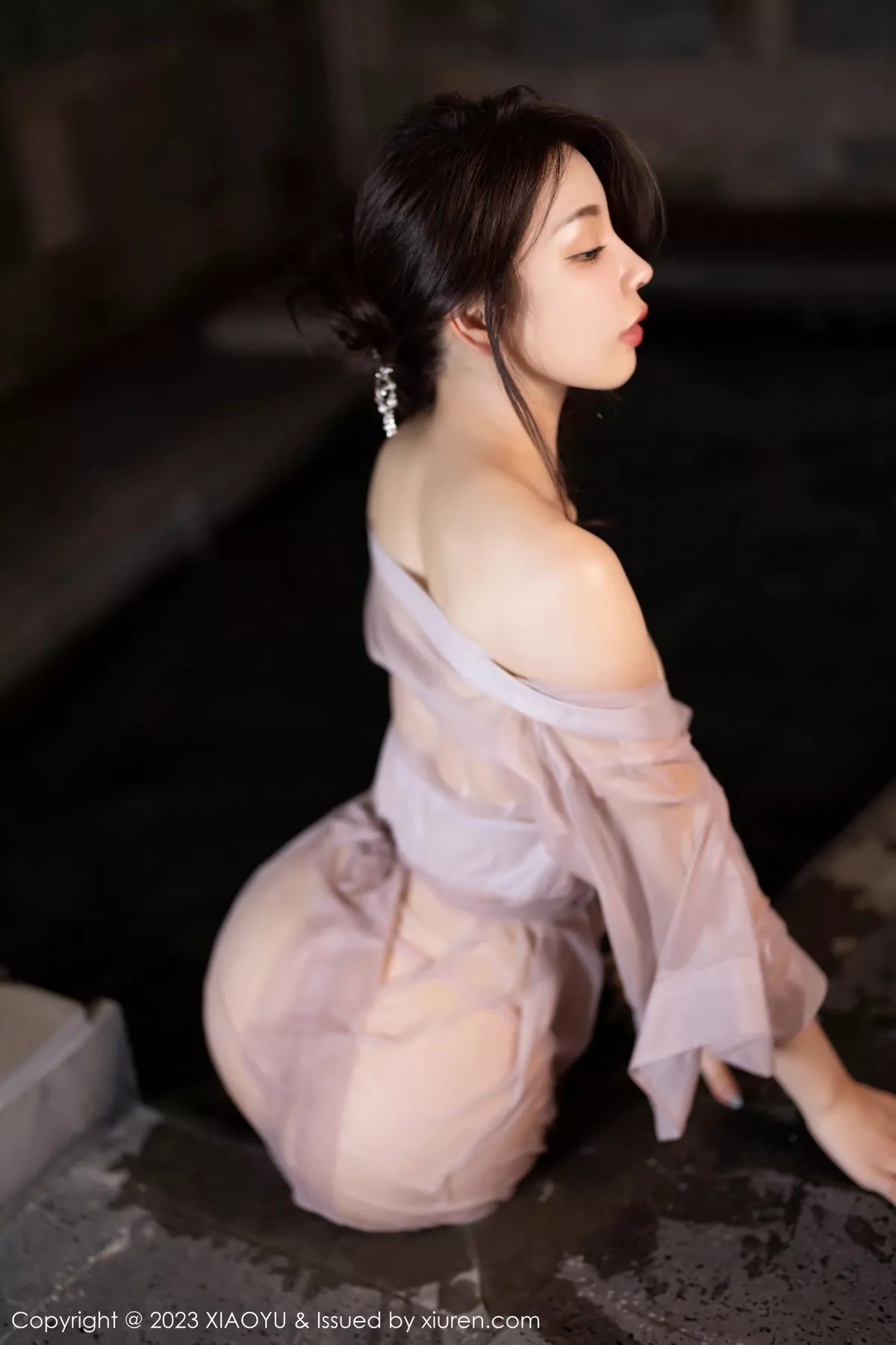 Xrmnw.Com[XiaoYu画语界]Vol.1076_女神徐莉芝Booty性感轻透薄纱服配超薄肉丝秀曼妙身姿诱惑写真84P