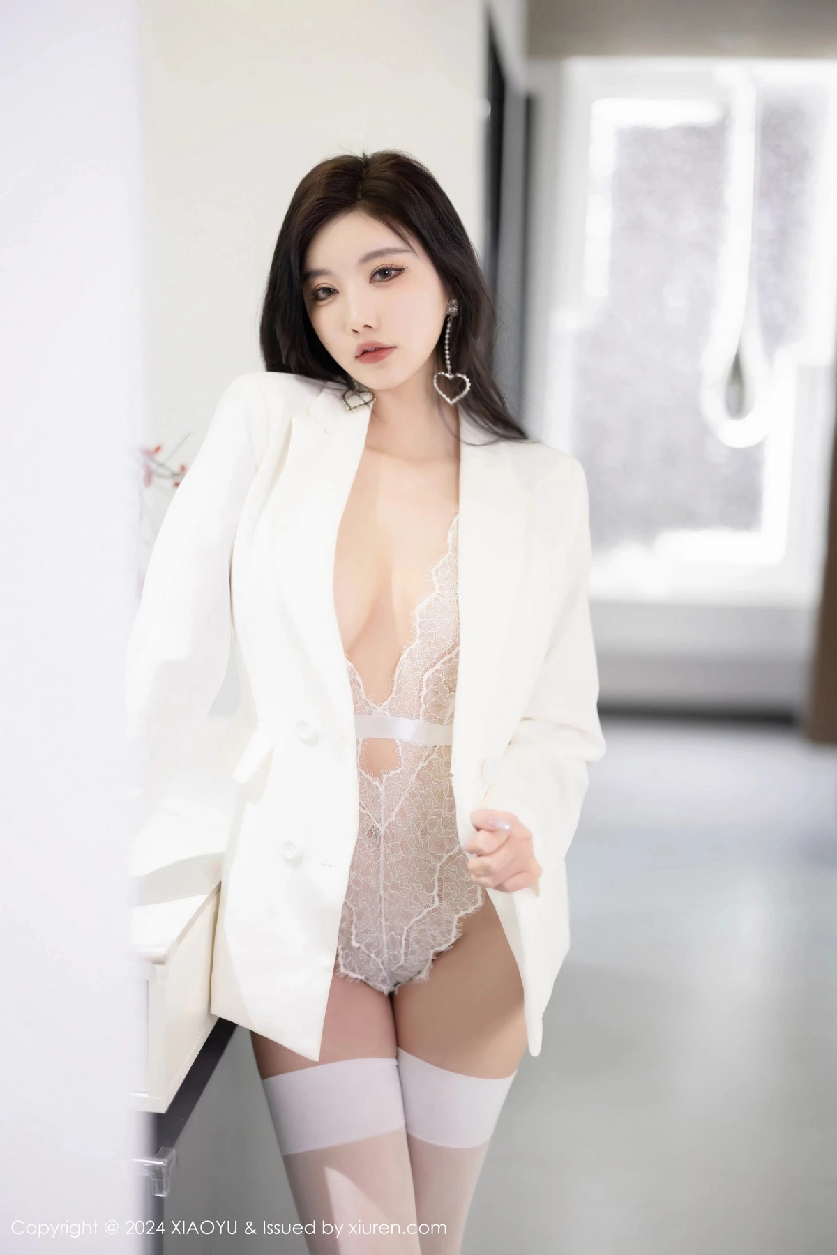 Xrmnw.Com[XiaoYu画语界]Vol.1238_女神杨晨晨Yome性感白色情趣内衣配白丝袜秀完美身材诱惑写真81P